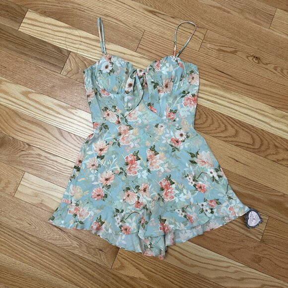 Floral Print Jumpsuit - Picture 2 of 11